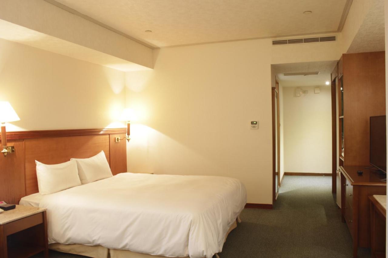 Hotel Avenue Синьчжу Экстерьер фото