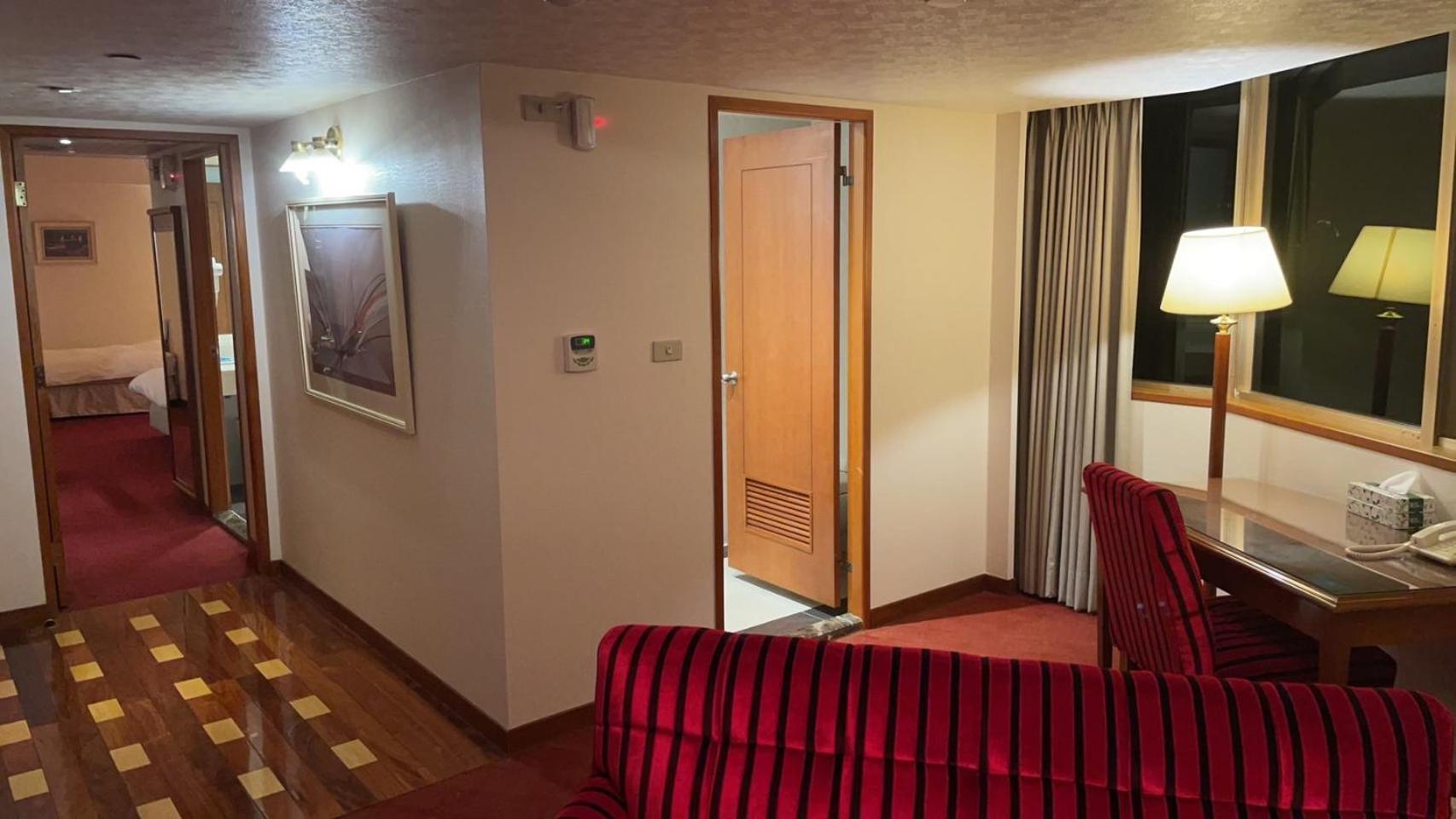 Hotel Avenue Синьчжу Экстерьер фото